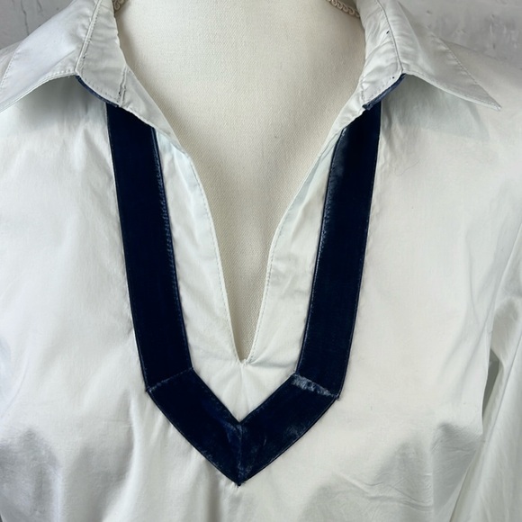 Vineyard Vines Velvet Trim Popover Long Sleeve V-Neck Top Blouse White Blue - Picture 2 of 12